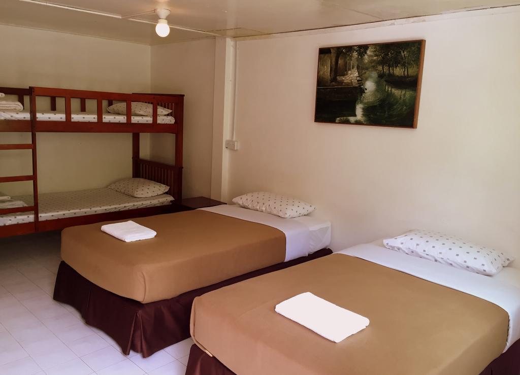 Mile 36 Lodge Kundasang Room photo